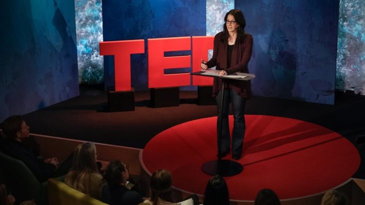 How to lead a conversation between people who disagree | Eve Pearlman