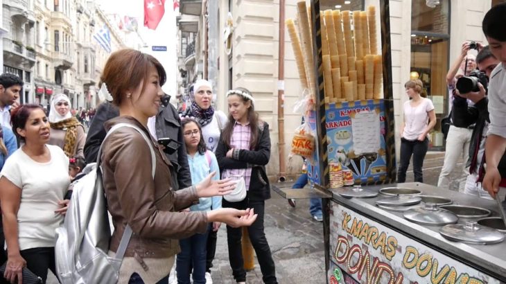 イスタンブールでび〜るトルコアイス！// Stretchy Turkish ice cream!〔# 251〕